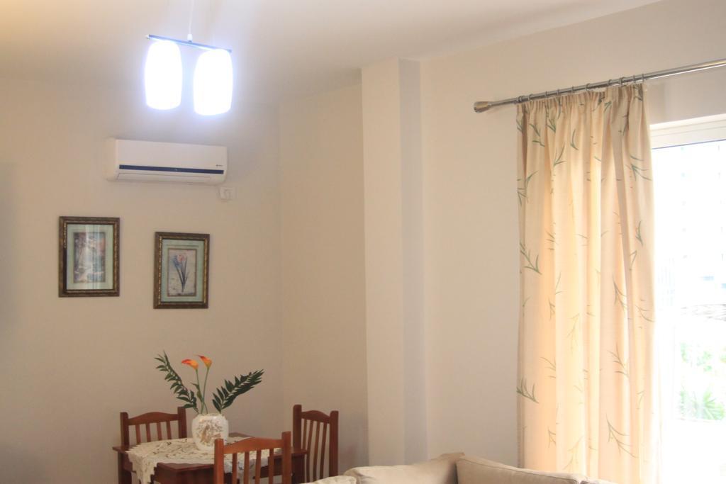 Relax Apts Saranda Extérieur photo